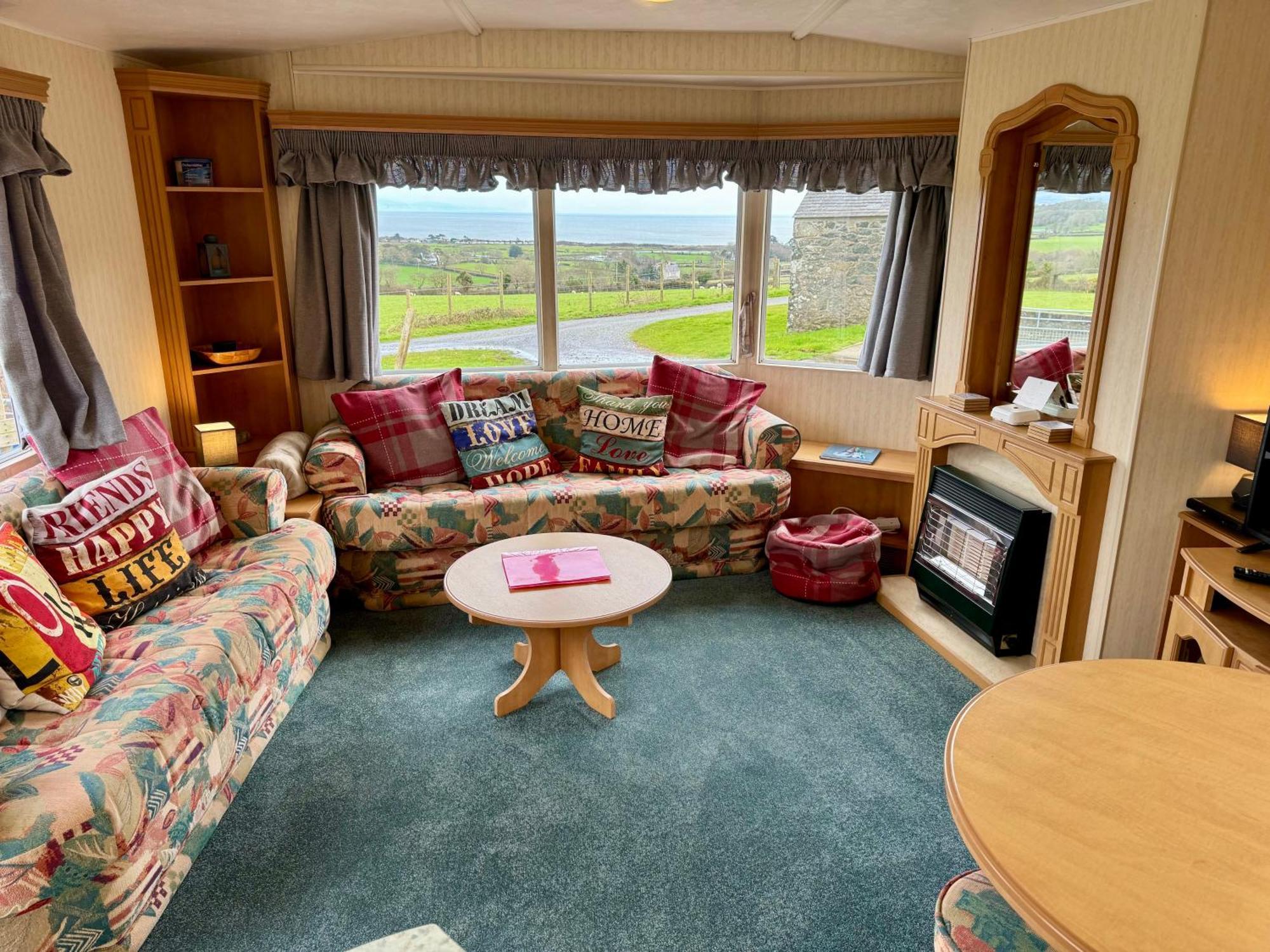 Snowdon Bay - North Wales - Stunning Llyn Peninsula Mountain & Ocean Views - Wilde Retreats Villa Pwllheli Exterior photo